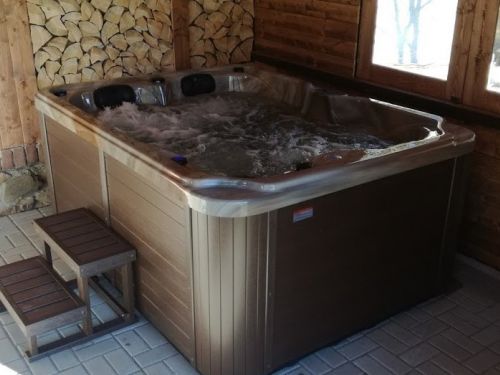 Vířivka XENA Oudoleň