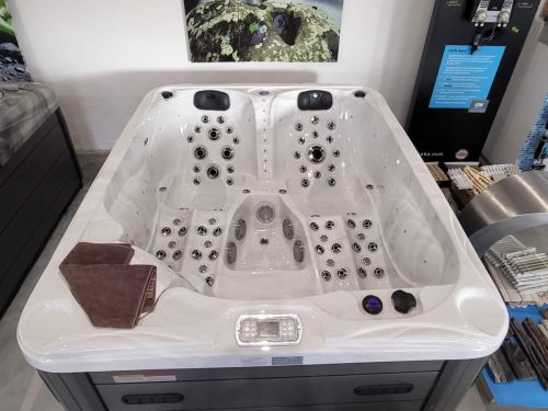 ARTIA Silver Marble / Grey