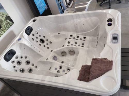 ARTIA2 Silver Marble / Grey