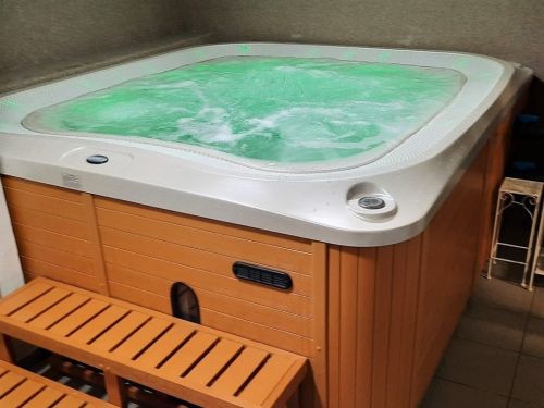 Vířivka VEGA v horském penzionu